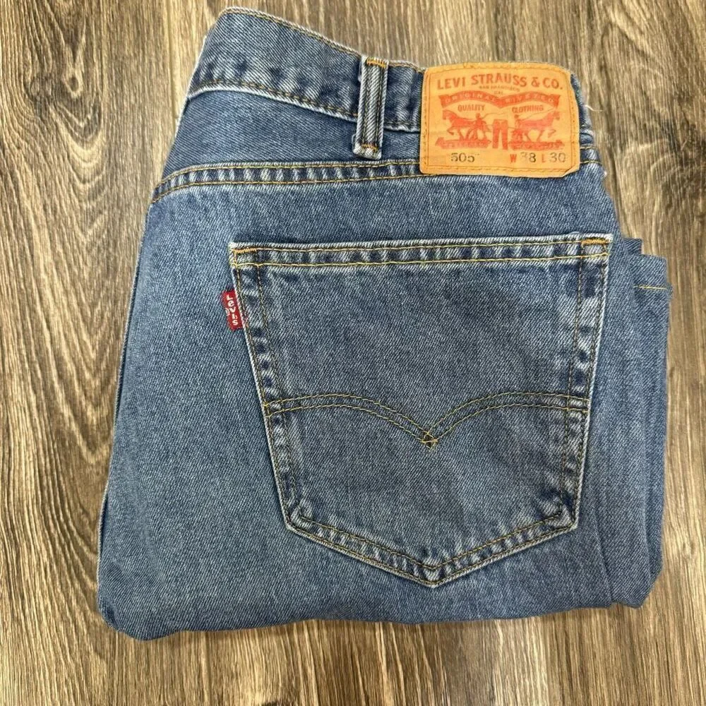 Levi’s 505 38x24 Medium Wash Blue Jeans